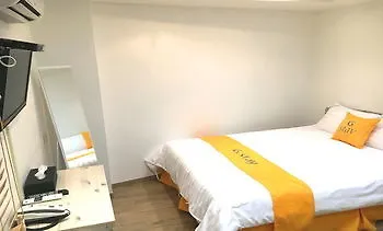 Gstay Myeongdong 首爾 2*,